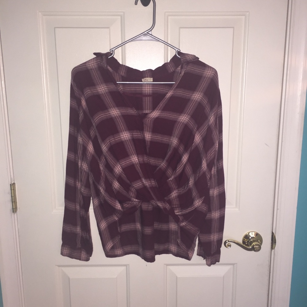 maroon flannel tuck in